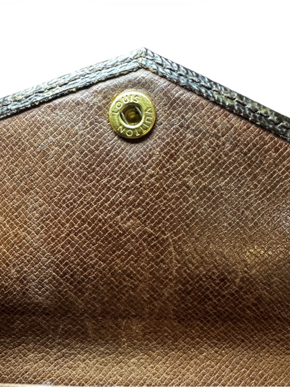 Louis Vuitton Monogram Folded Envelope Wallet - Picture 4 of 8